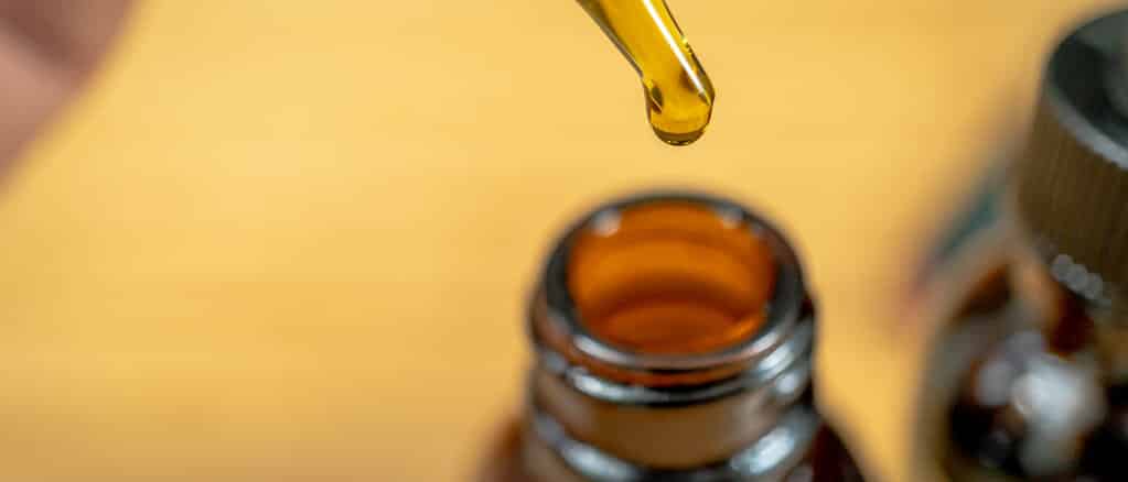 MCT ulje je vrlo korisno u kombinaciji s CBD uljem