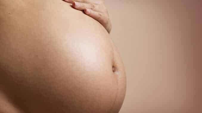 Pozitivne prednosti CBD ulja na ženu nakon trudnoće i poroda.